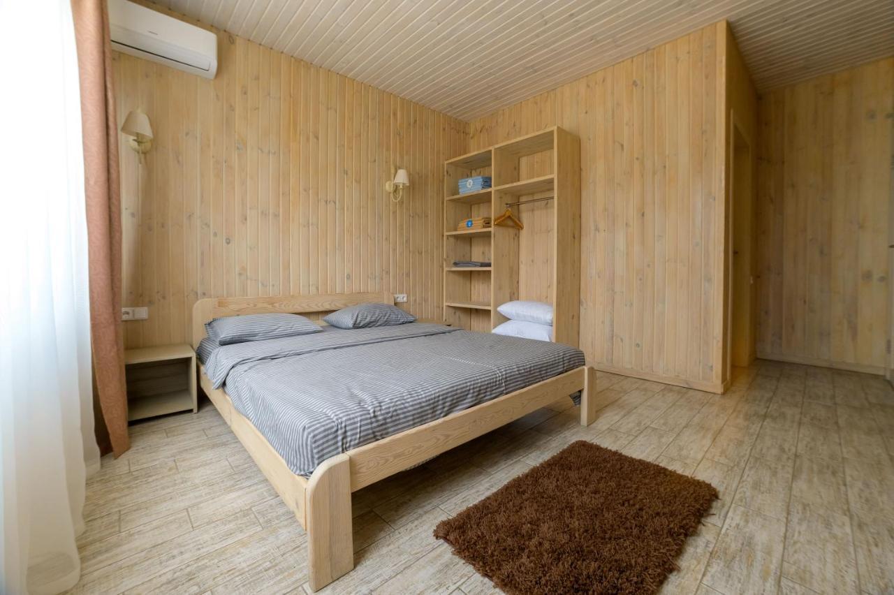 Prichal 80 Hotel Zatoka Bagian luar foto