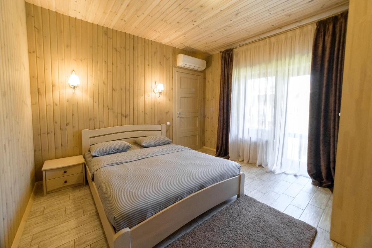 Prichal 80 Hotel Zatoka Bagian luar foto