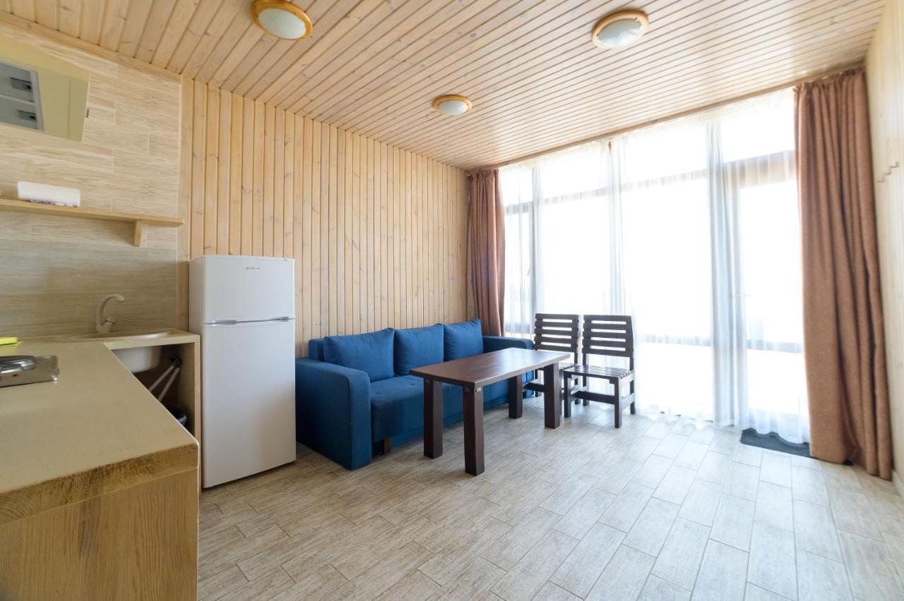 Prichal 80 Hotel Zatoka Bagian luar foto