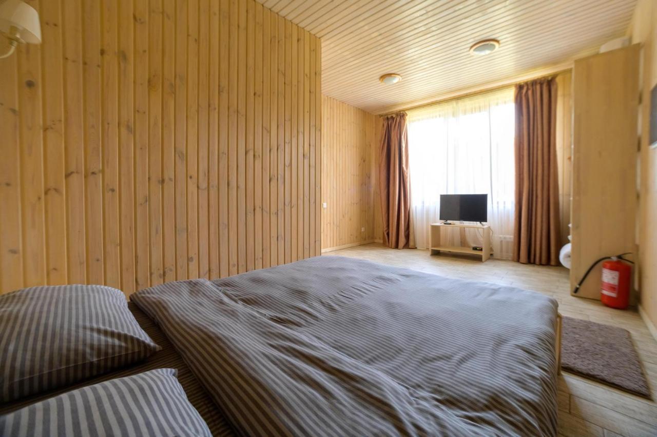 Prichal 80 Hotel Zatoka Bagian luar foto