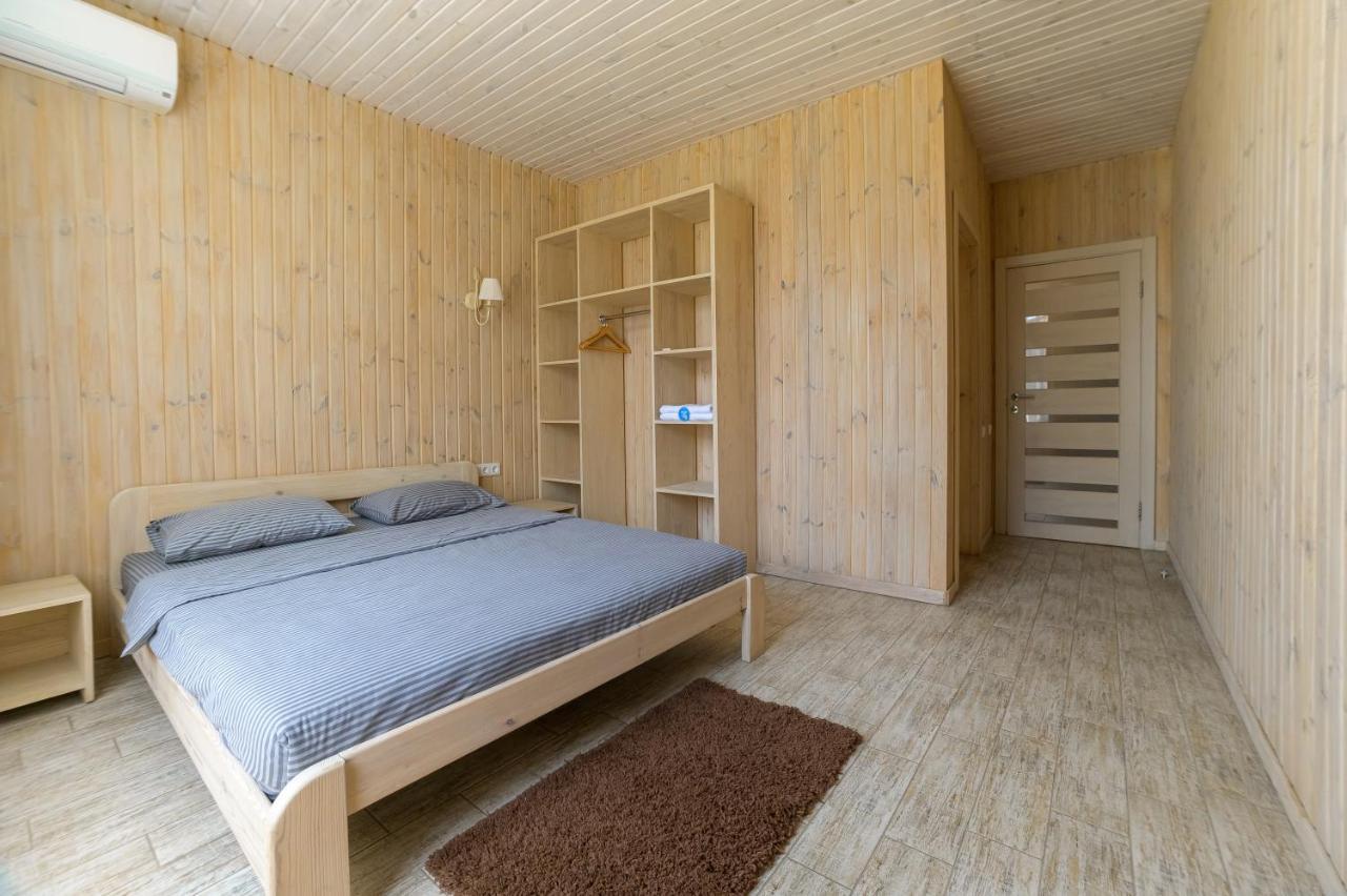 Prichal 80 Hotel Zatoka Bagian luar foto