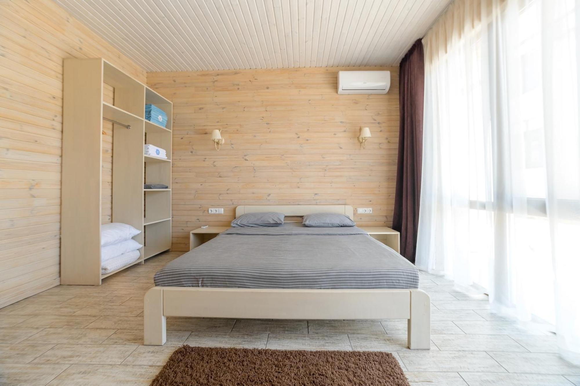 Prichal 80 Hotel Zatoka Bagian luar foto